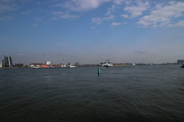 Şamandıra suyolu üzerinde nieuwe maas Rotterdam için