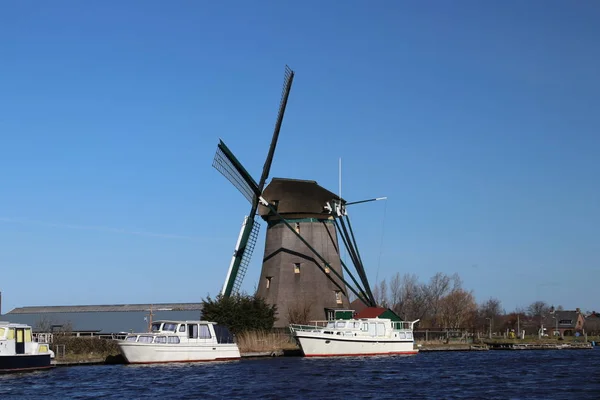 Lake Oblast Oude Ade Oblasti Severní Holandsko Větrným Mlýnem — Stock fotografie