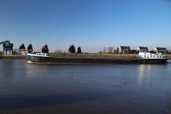 Binnenfrachtschiff Mit Sand Auf Der Hollandschen Ijssel Bei Gouda — Stockfoto