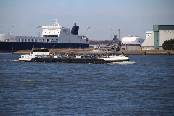 Fähren Und Binnenschiffe Wasser Des Hafens Von Rotterdam — Stockfoto