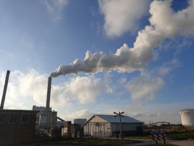 Su, buhar, geliyor, baca, Hemcentrale, kömür, elektrik, santral, Amsterdam, Vattenfall, kirlilik, 