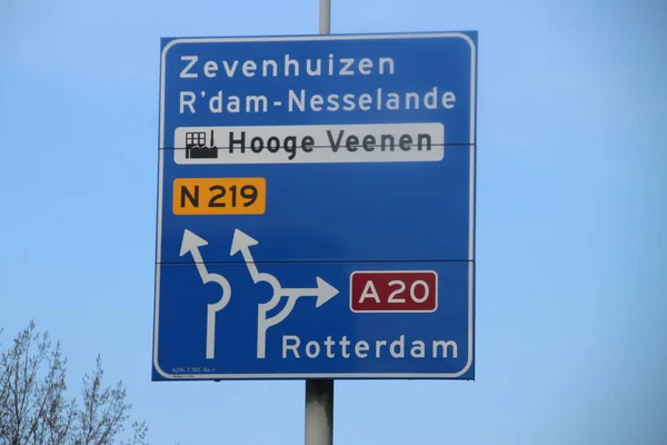 Segnaletica Blu Sulla Strada Regionale N219 Tra Nieuwerkerk Zevenhuizen Nei — Foto Stock