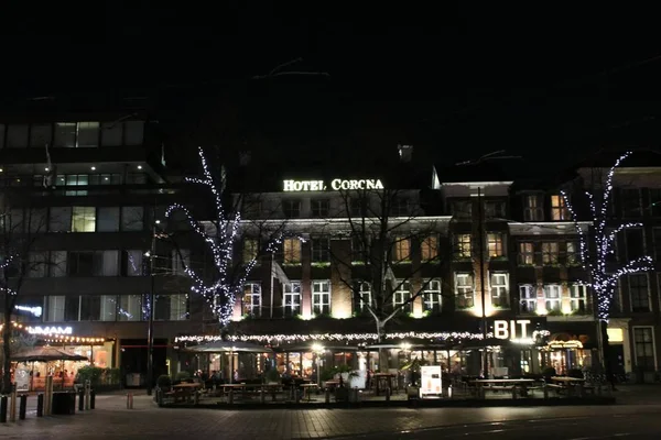 Hotel Corona Mit Weihnachtsbeleuchtung Auf Dem Buitenhof Den Haag — Stockfoto