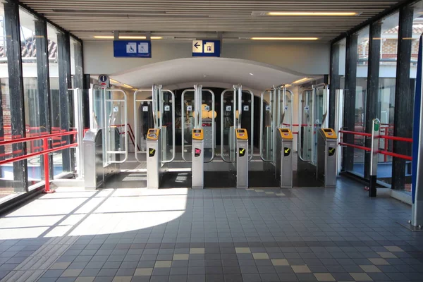 Railroad Station Woerden Gouda Utrecht Gates Which Only Opens Valid — 스톡 사진