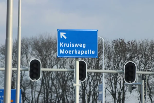 Placa Distância Azul Branca Direcção Aldeias Moerkapelle Kruisweg Nos Países — Fotografia de Stock