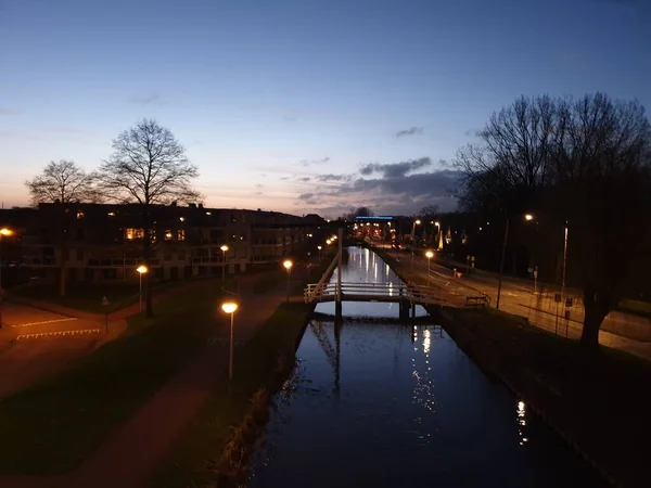 Sol Nasce Brilhantemente Acima Canal Anel Zuidplaspolder Nieuwerkerk Aan Den — Fotografia de Stock