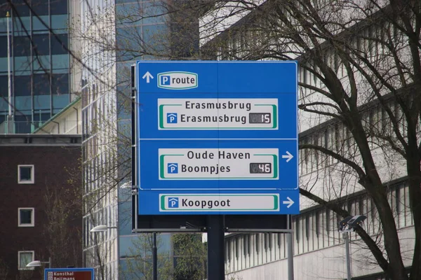 Routebeschrijving Naar Parkeerplaatsen Het Centrum Van Rotterdam — Stockfoto