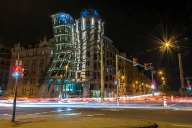 Geceleri Prag 'da dans evi.