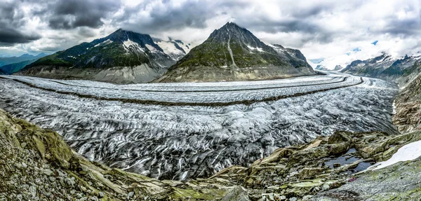 Aletschgletscher na Suíça no verão — Fotografia de Stock