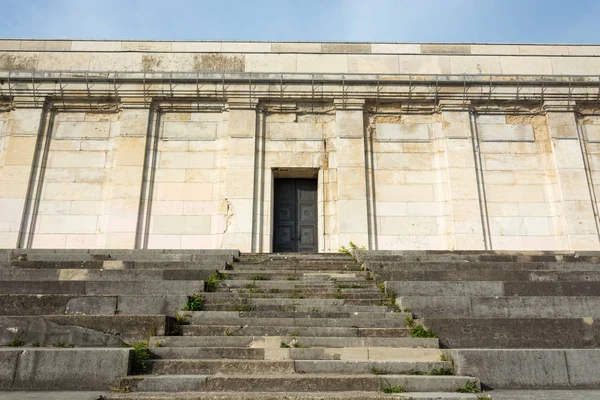 NUREMBERG, ALEMANHA - 30 DE AGOSTO DE 2017: Escadas e porta no "Tr — Fotografia de Stock