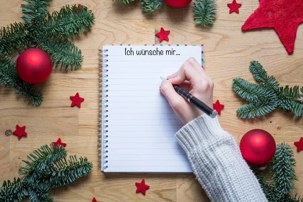 Pisanie życzeń Boże Narodzenie z tytułu chciałbym w języku niemieckim na — Zdjęcie stockowe