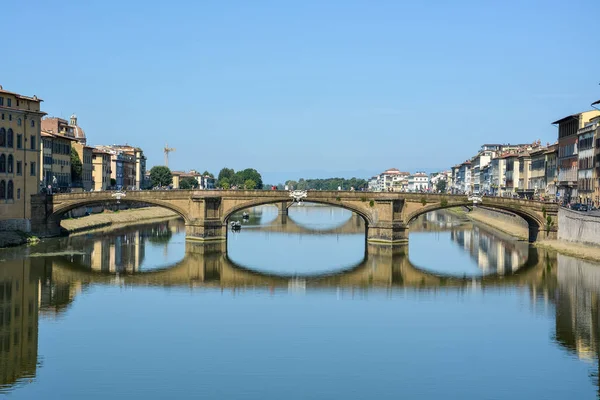 Puente Sobre Río Arno Florencia Día Soleado — Foto de Stock