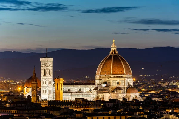 Florença Com Catedral Acesa Santa Maria Del Fiore Noite — Fotografia de Stock