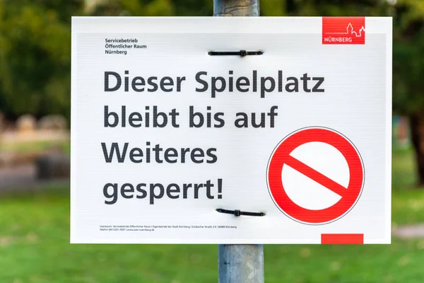 Nuernberg Germany March 2020 Sign German Closed Playground Due Corona — Stock Photo, Image