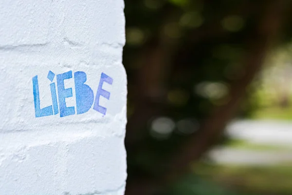 Texte Amour Allemand Sur Mur Briques Blanches Avec Espace Vide — Photo