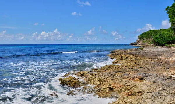 Guadeloupe, Anse Bertrand, Fransa - 10 Mayıs 2010: pitoresk se — Stok fotoğraf