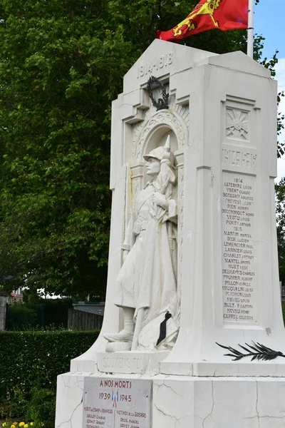 Jumieges, Francie - 22 června 2016: válečný památník — Stock fotografie