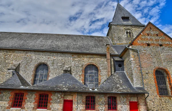 Cailly，法国-2016 年 6 月 23 日︰ 圣马丁教堂 — 图库照片