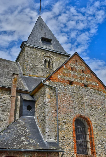 Cailly, Frankrike - juni 23 2016: Saint Martin-kyrkan — Stockfoto