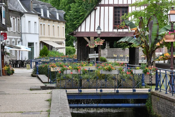 Cleres, Francia - 23 de junio de 2016: centro del pueblo —  Fotos de Stock