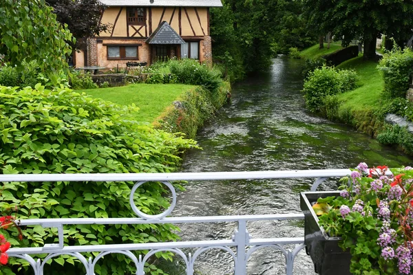 Ry, France - june 23 2016 : picturesque village in summer — Stock Photo, Image