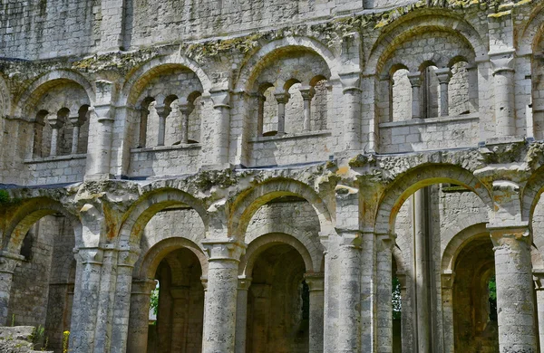 Jumieges, Frankrike - juni 22 2016: Saint Pierre abbey — Stockfoto