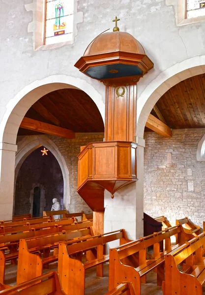 Loix, França - 26 de setembro de 2016: Igreja de Santa Catarina — Fotografia de Stock