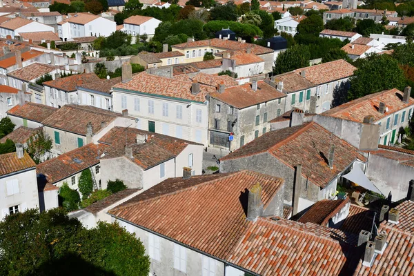 Saint Martin de Re, France - sSeptember 25 2016: picturesque vil — стоковое фото