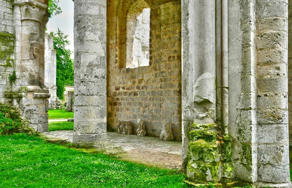 Jumieges, França - 22 de junho de 2016: Abadia de São Pedro — Fotografia de Stock