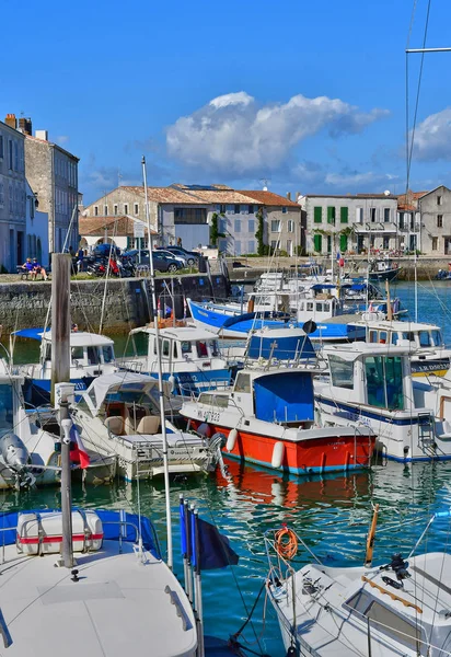 Saint Martin de Re, Fransa - 25 Ağustos 2016: pitoresk vil — Stok fotoğraf