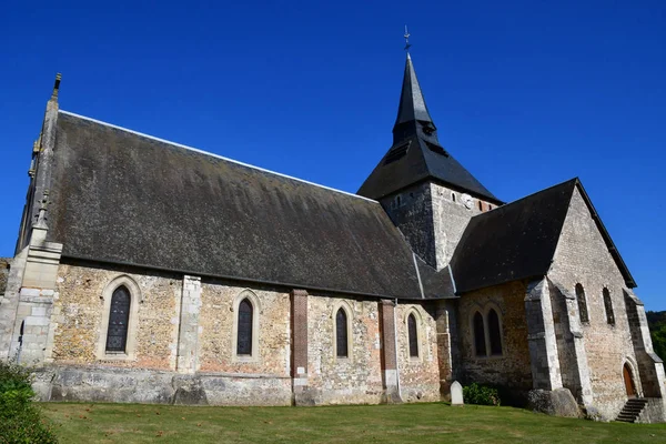 Perriers sur Andelle, França - 4 de outubro de 2016: igreja — Fotografia de Stock