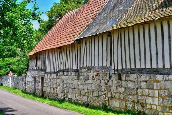 Sahurs, France - june 22 2016 : Marbeuf manor — Stock Photo, Image