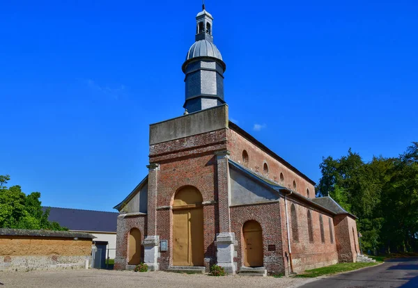 Vandrimare, Frankrike - oktober 4 2016: kyrkan — Stockfoto