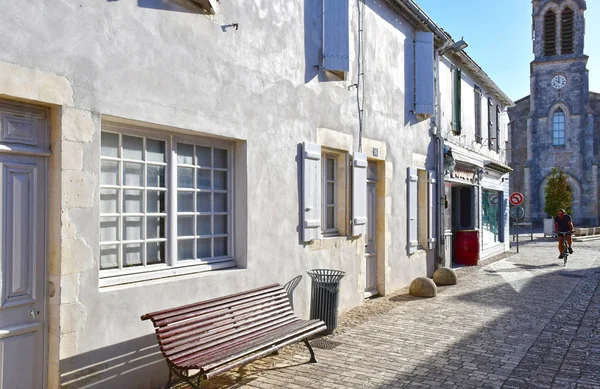 La Couarde sur Mer, France - september 26 2016 : picturesque vil — Stock Fotó