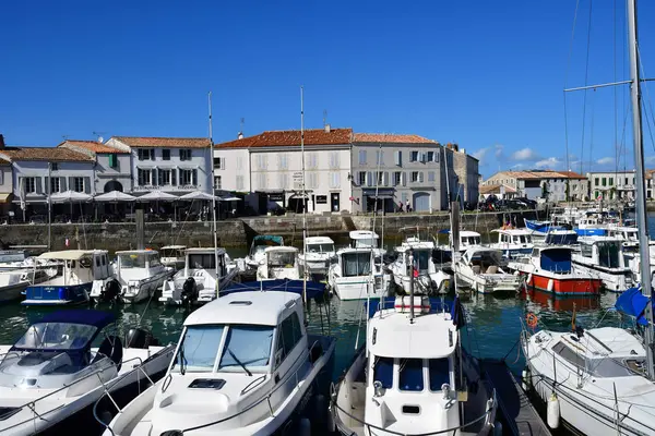 Saint Martin de Re, Fransa - 25 Ağustos 2016: pitoresk vil — Stok fotoğraf