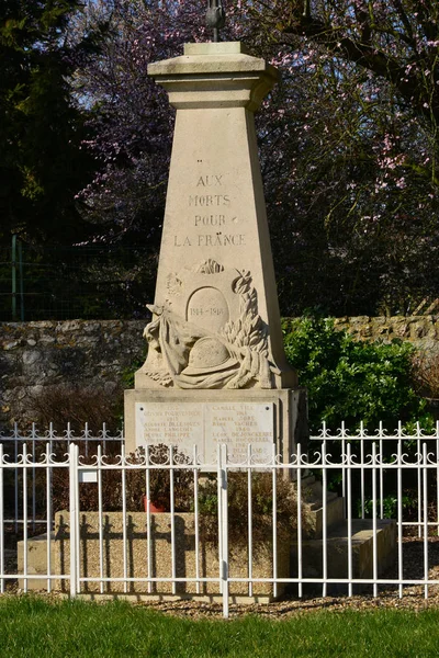 Bois Jerome Saint Ouen, Francia - 29 de febrero de 2016: memorial de guerra — Foto de Stock