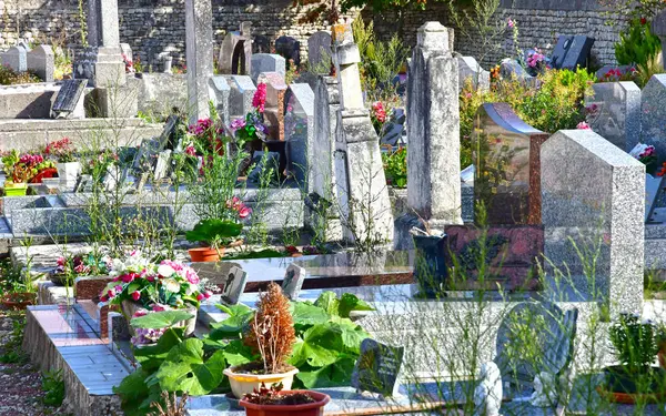 Loix，法国-2016 年 9 月 26 日︰ 公墓 — 图库照片