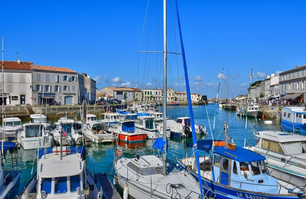 Saint Martin de Re, France - sSeptember 25 2016: picturesque vil — стоковое фото