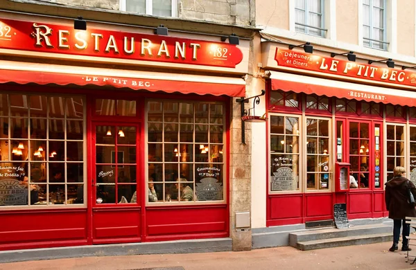 Rouen, France - november 26 2016 : restaurant — Stock Photo, Image