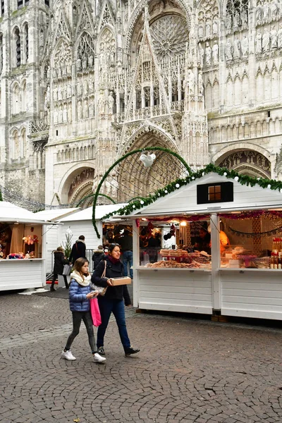Rouen, França - 26 de novembro de 2016: o centro histórico da cidade — Fotografia de Stock