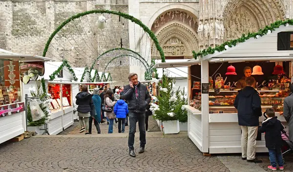 Rouen, Francia - 26 de noviembre de 2016: el centro histórico de la ciudad —  Fotos de Stock