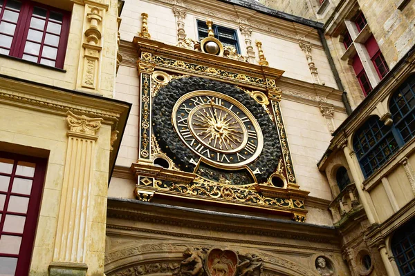 Rouen, France - november 26 2016 : the historical city center — Stock Photo, Image