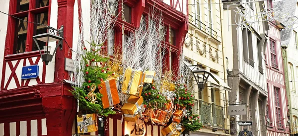 Rouen, France - november 26 2016 : the historical city center — Stock Photo, Image