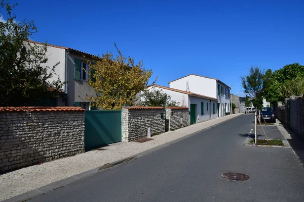 Sainte Marie de Re, Francia - 25 de septiembre de 2016: pintoresco vil — Foto de Stock