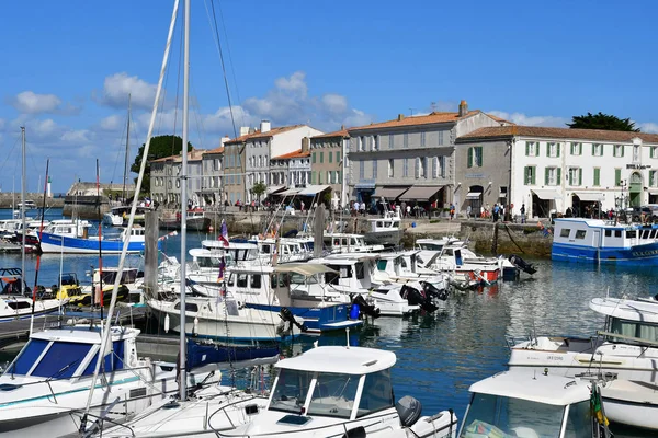 Saint Martin de Re, France - sSeptember 25 2016: picturesque vil — стоковое фото