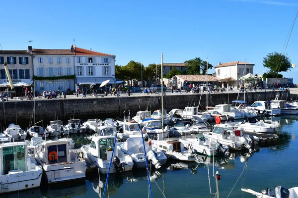 La Flotte, France - september 25 2016 : picturesque village in a — Stock Photo, Image