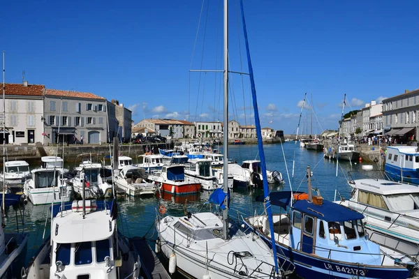 Saint Martin de Re, France - sSeptember 25 2016: picturesque vil — стоковое фото