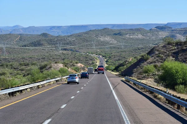 Arizona, EE.UU. - 7 de julio de 2016: interestatal 17 entre Phoenix y F — Foto de Stock