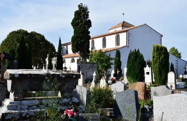 Loix, France - september 26 2016 : cemetery — Stock Photo, Image