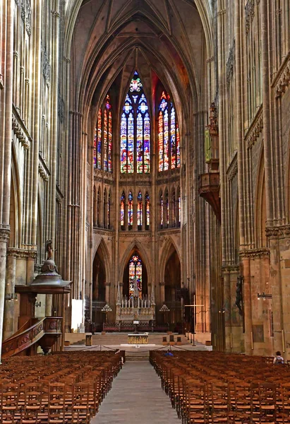 Metz, Franciaország - július 25 2016: a katedrális — Stock Fotó